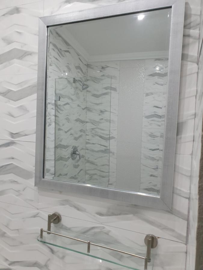 ברידג'טאון Devachan Apartments מראה חיצוני תמונה