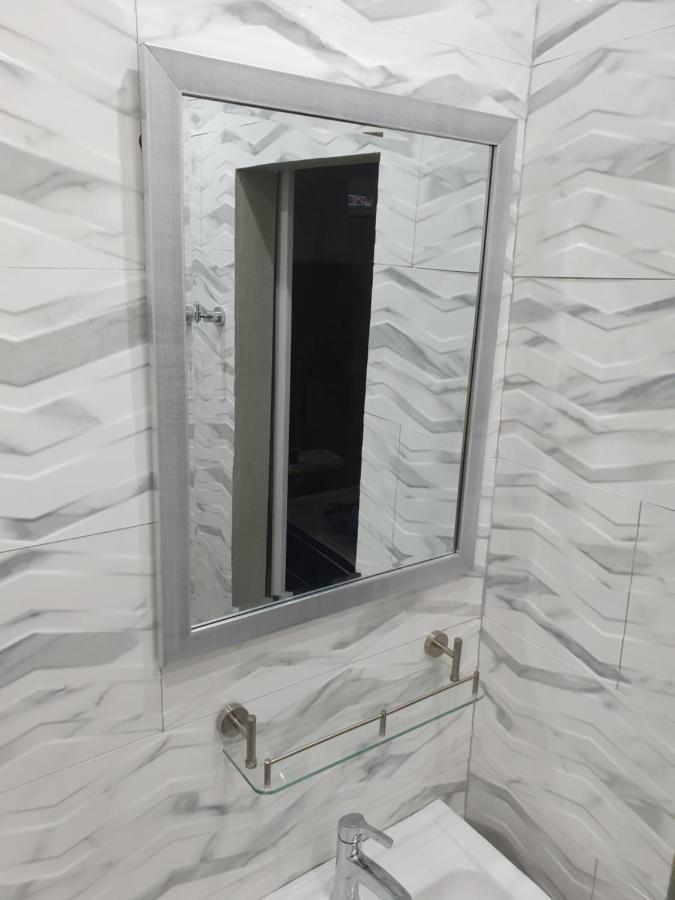 ברידג'טאון Devachan Apartments מראה חיצוני תמונה