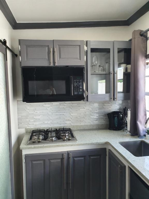 ברידג'טאון Devachan Apartments מראה חיצוני תמונה