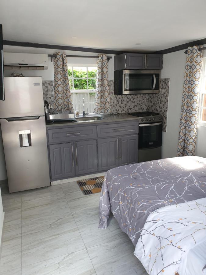 ברידג'טאון Devachan Apartments מראה חיצוני תמונה