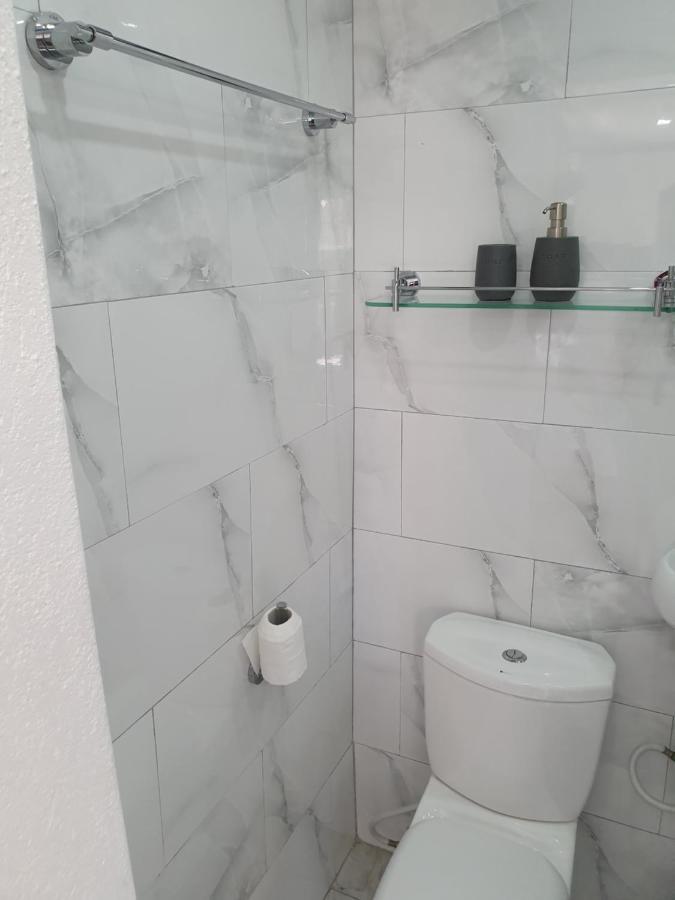 ברידג'טאון Devachan Apartments מראה חיצוני תמונה